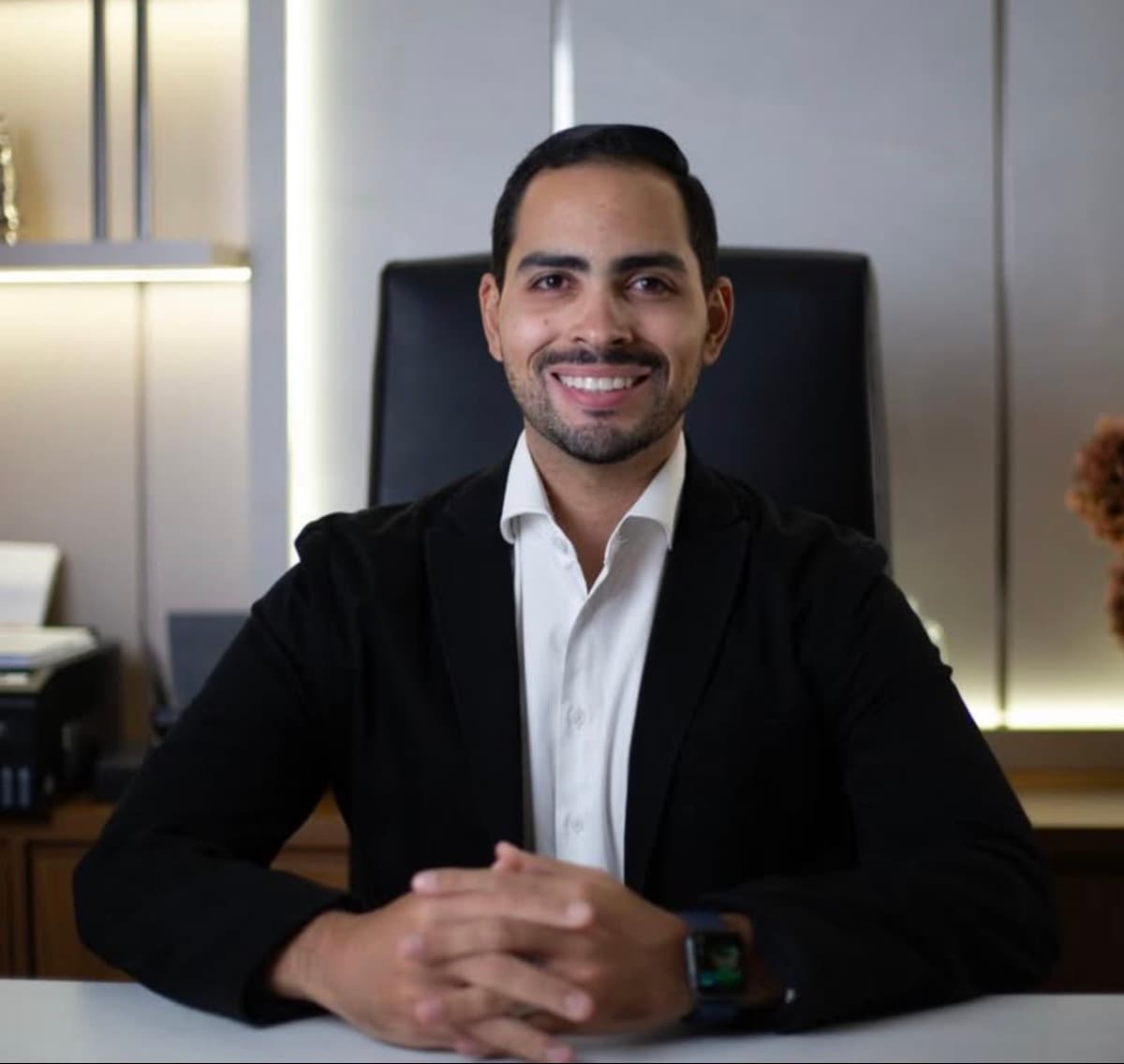 Dr. Luan Ocanã